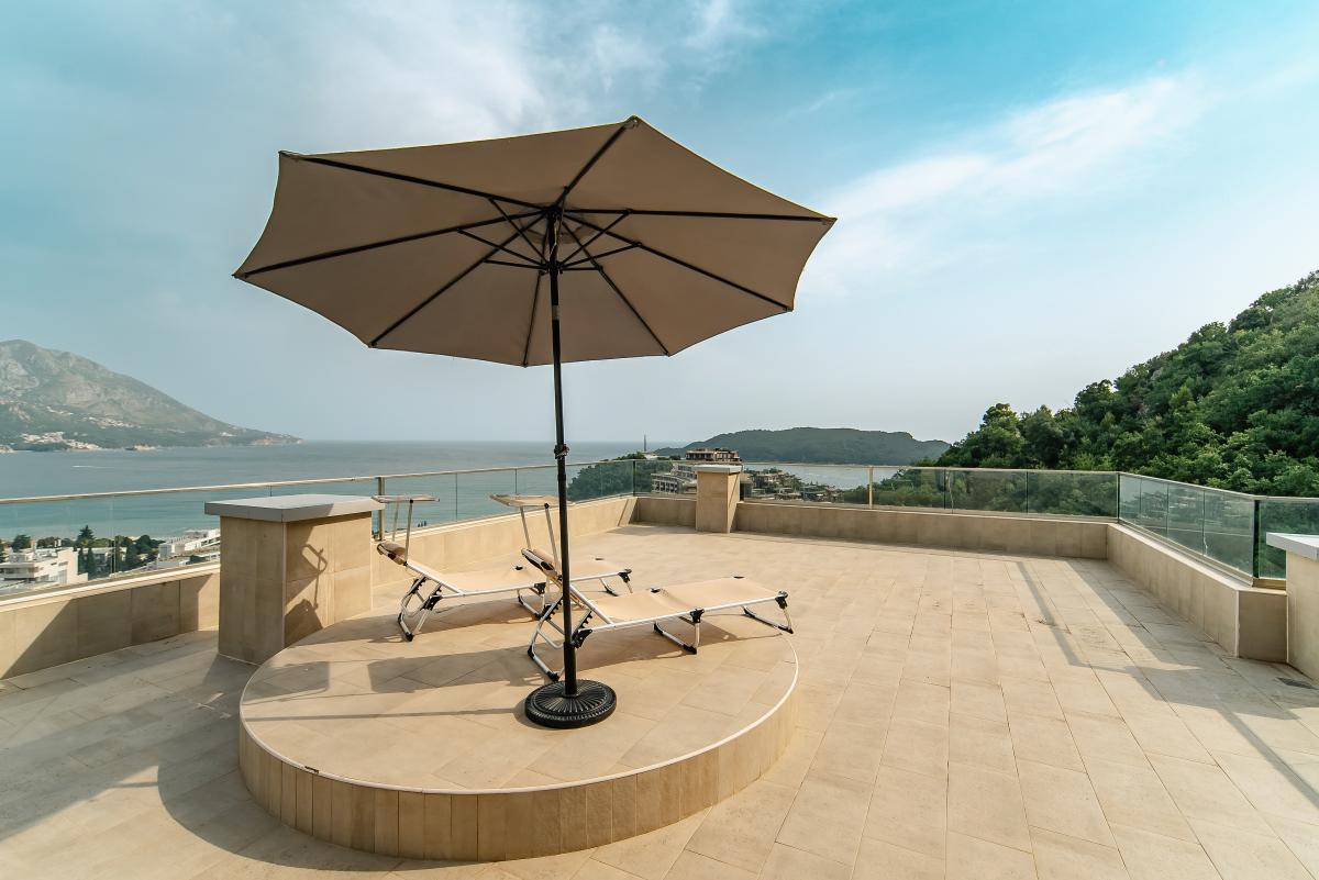 Trosoban stan u Budvi, 257m² 14