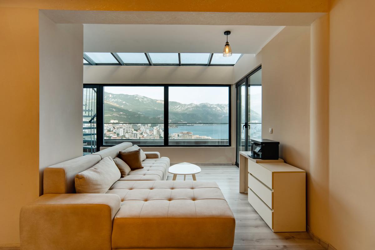 Trosoban stan u Budvi, 257m² 19