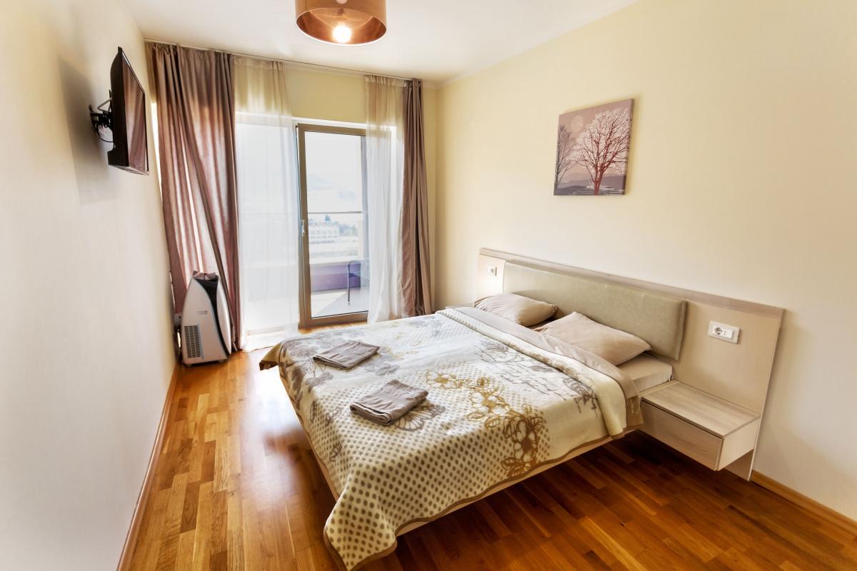 Two-Bedroom Apartment 84m2 for Sale, Sea View, Budva 4