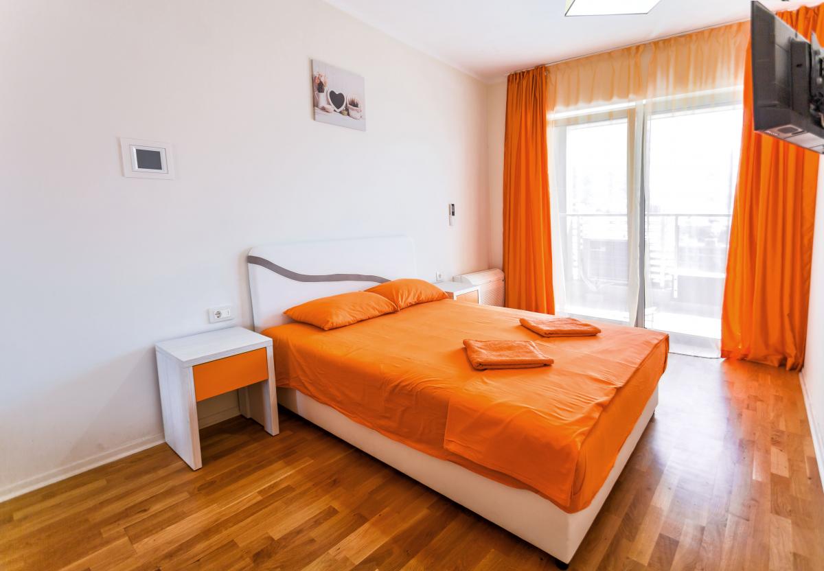 Two-Bedroom Apartment 78m2 for Sale, Sea View, Budva 4