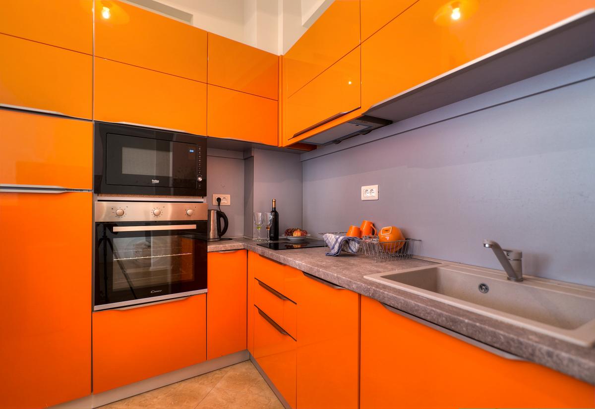 Two-Bedroom Apartment 93m2 for Sale, Sea View, Budva 7