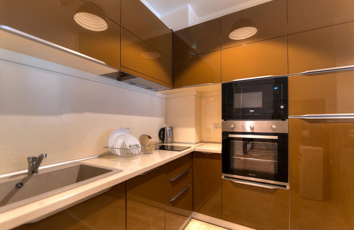 Two-Bedroom Apartment 82m2 for Sale, Sea View, Budva 2