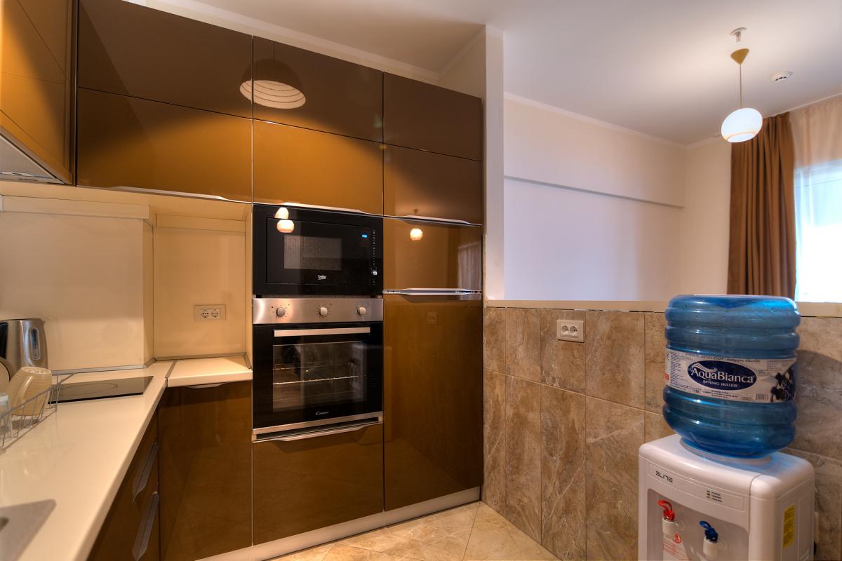 Two-Bedroom Apartment 82m2 for Sale, Sea View, Budva 5