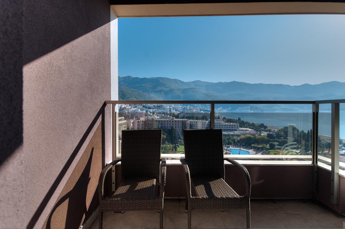 Three-Bedroom Duplex Apartment 149m2 for Sale, Sea View, Budva 14