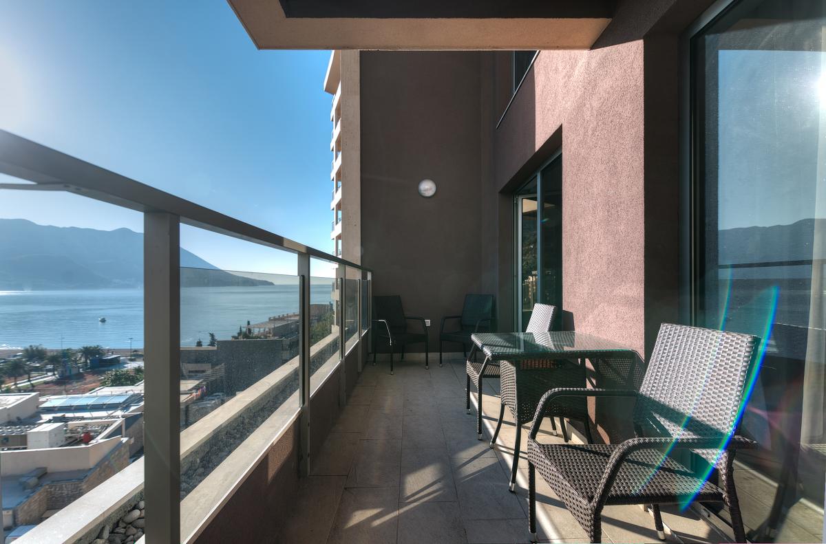 Three-Bedroom Duplex Apartment 149m2 for Sale, Sea View, Budva 3