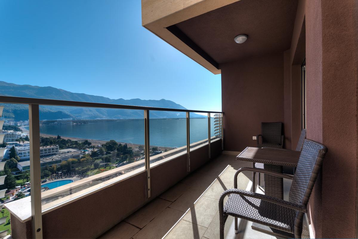 Three-Bedroom Duplex Apartment 149m2 for Sale, Sea View, Budva 5