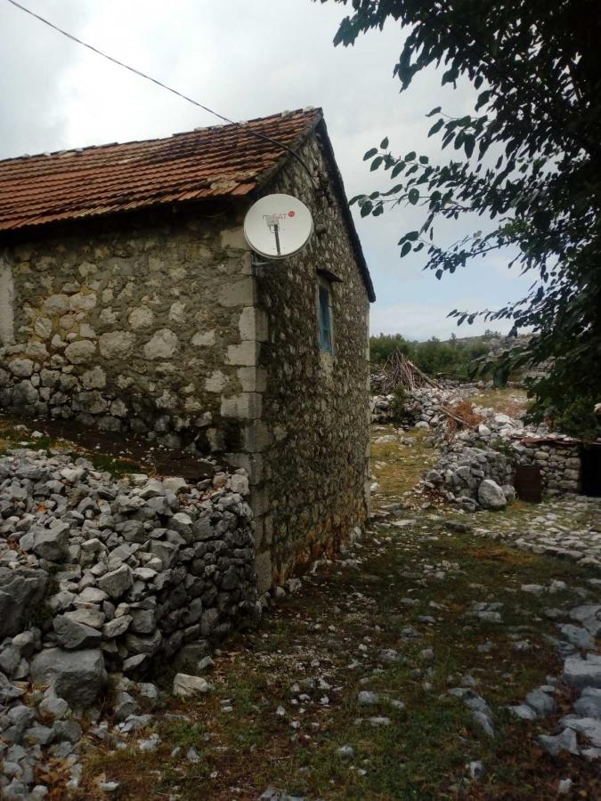 Nekretnina na Cetinju, 350m² 7