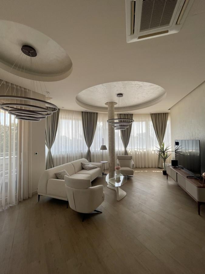 Trosoban stan u Budvi, 112m²