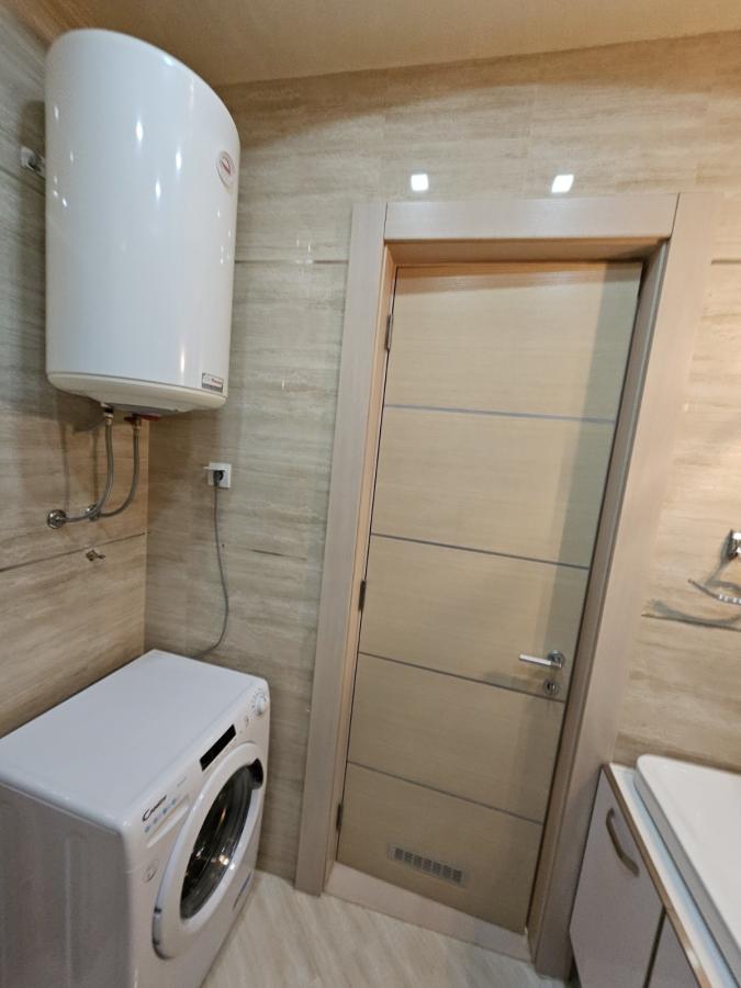 Trosoban stan u Budvi, 112m² 14