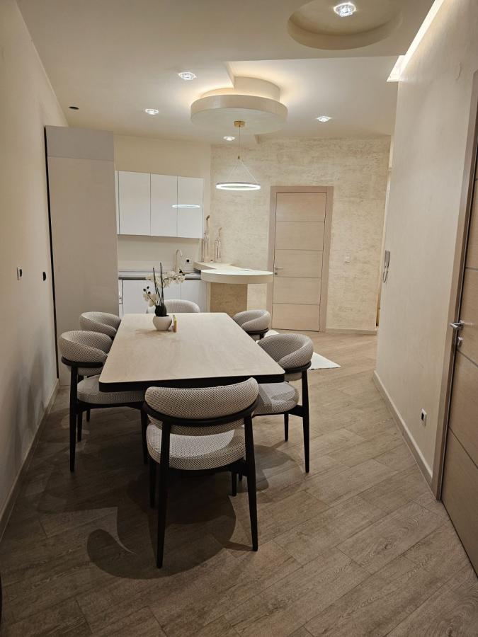 Trosoban stan u Budvi, 112m² 6