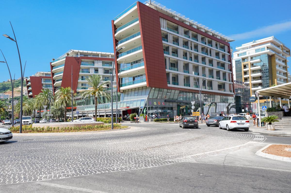 Poslovni prostor u Budvi, 70m²