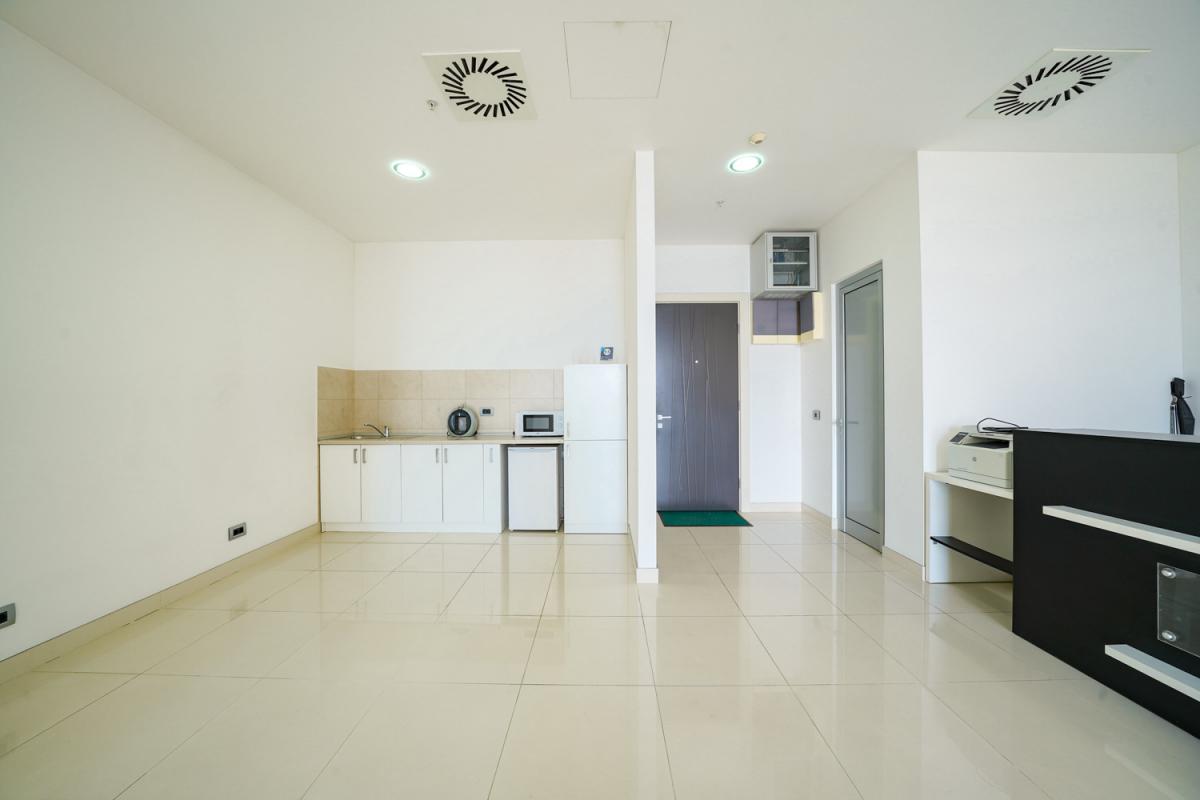 Poslovni prostor u Budvi, 70m² 12