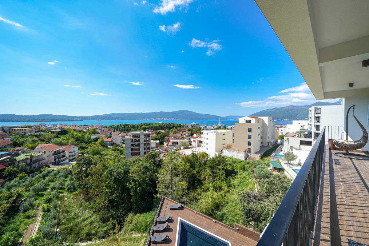 For sale: New two-bedroom apartment with sea view 11
