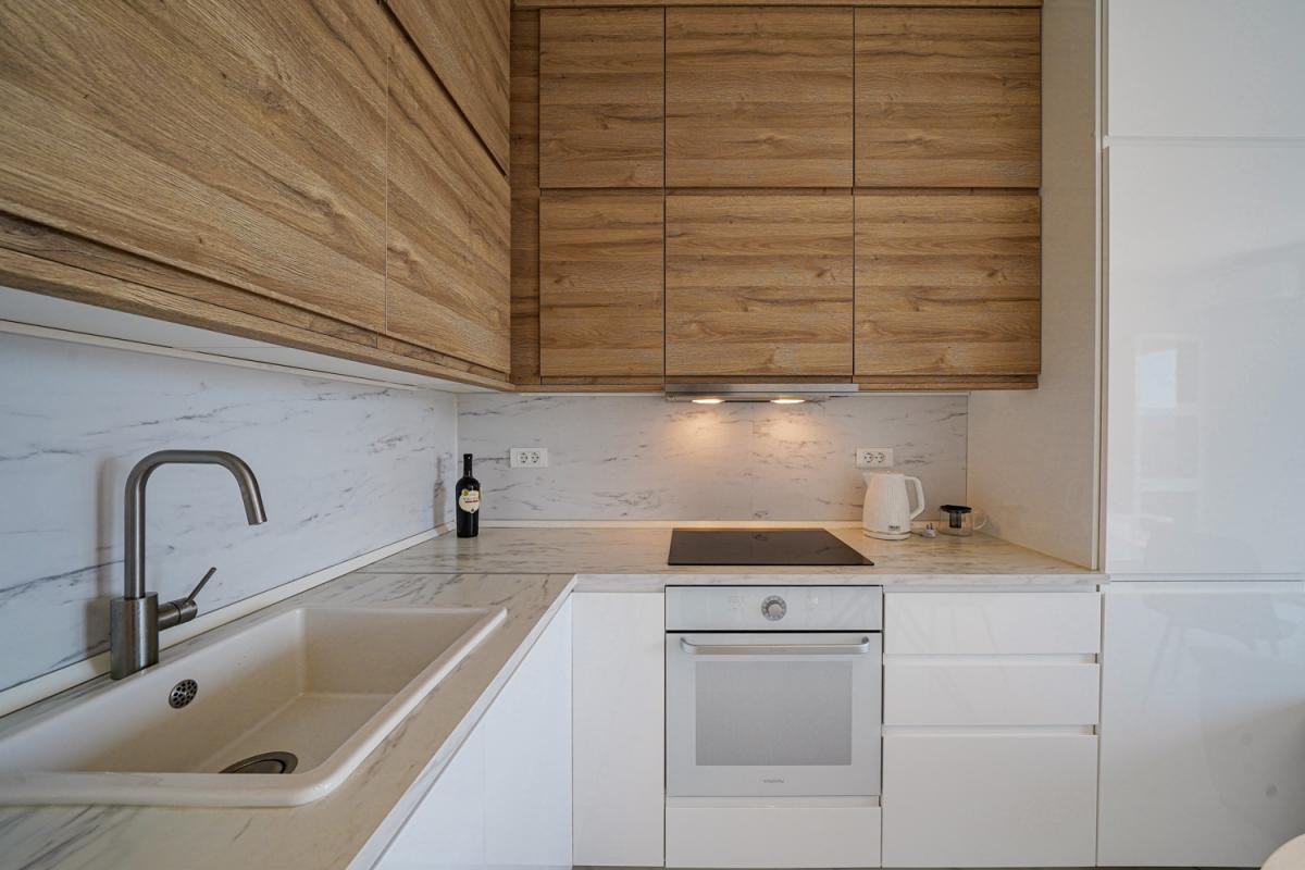 For sale: New two-bedroom apartment with sea view 17