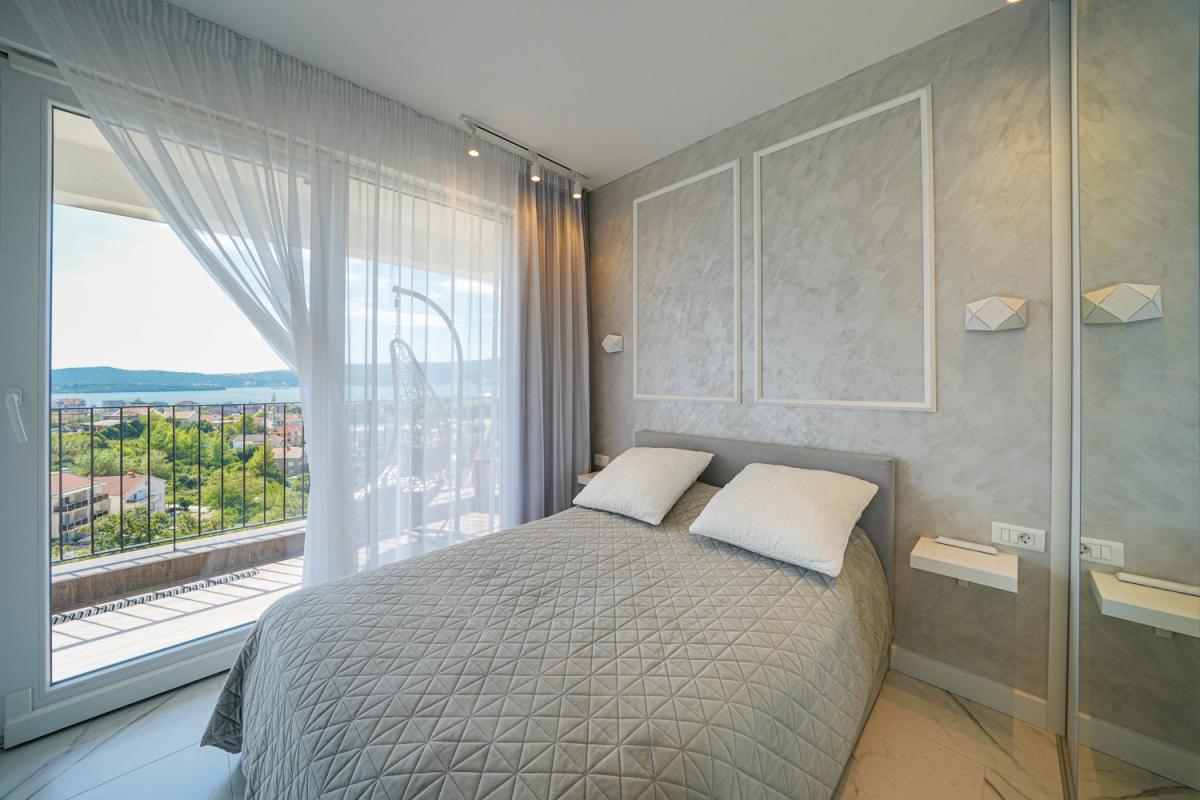 For sale: New two-bedroom apartment with sea view 20
