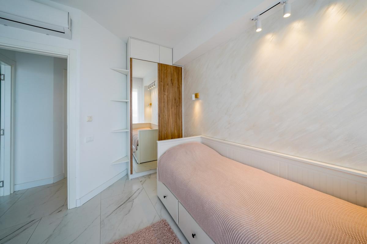 For sale: New two-bedroom apartment with sea view 26