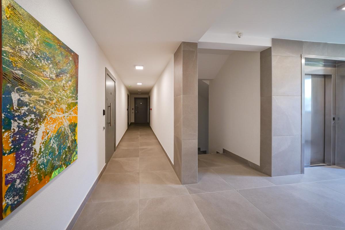 For sale: New two-bedroom apartment with sea view 31