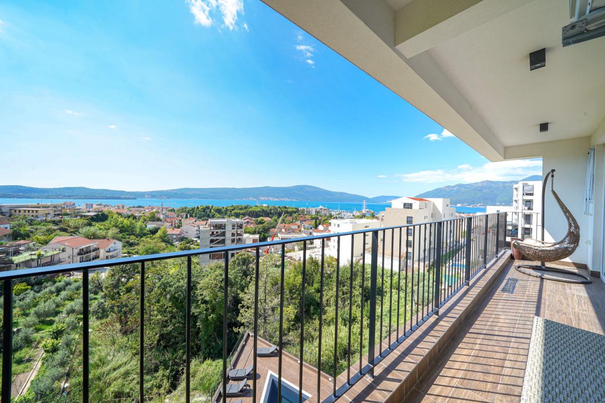 For sale: New two-bedroom apartment with sea view 5