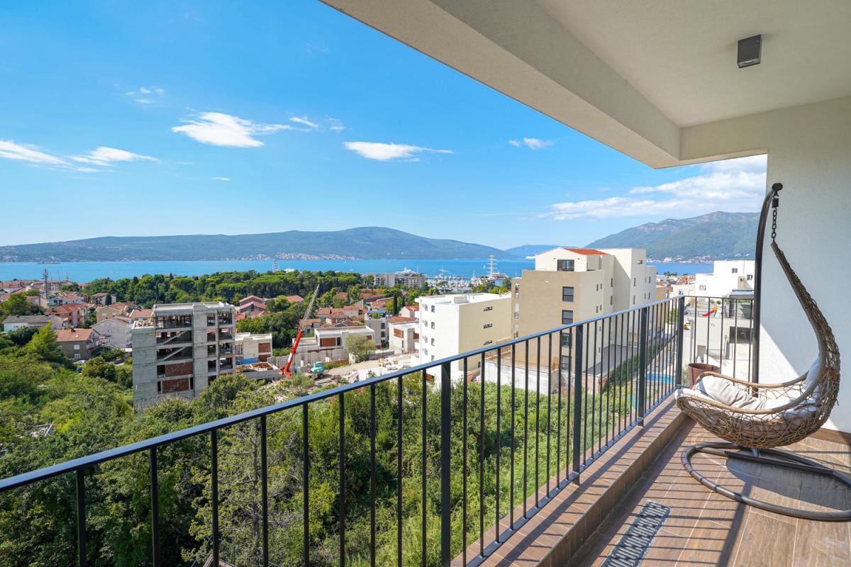For sale: New two-bedroom apartment with sea view 6