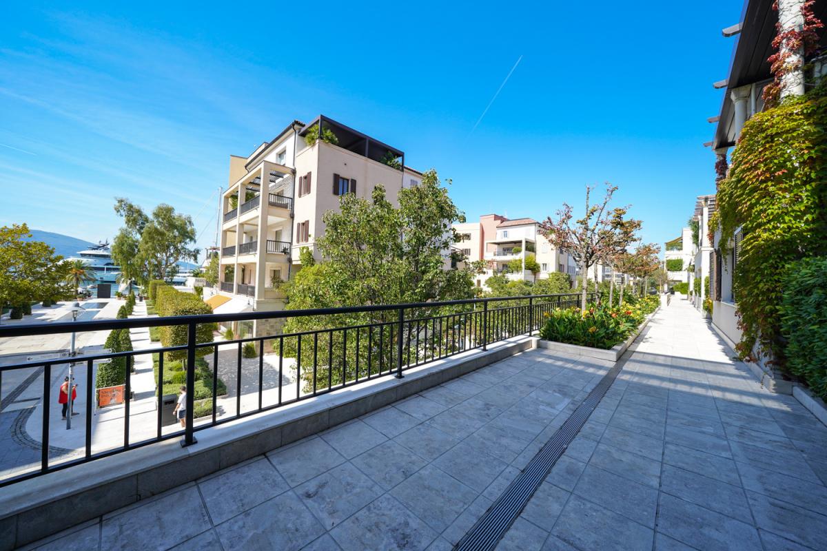 Jednosoban stan u Tivtu, 78m² 31