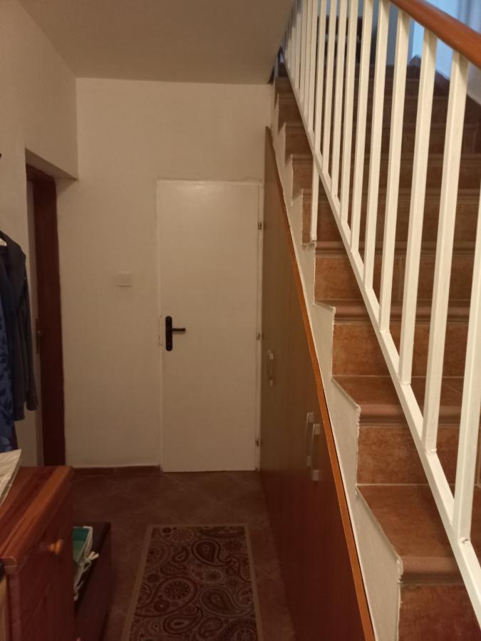 For Sale House of 116m2 near the sea in Tivat, Bjelila 6