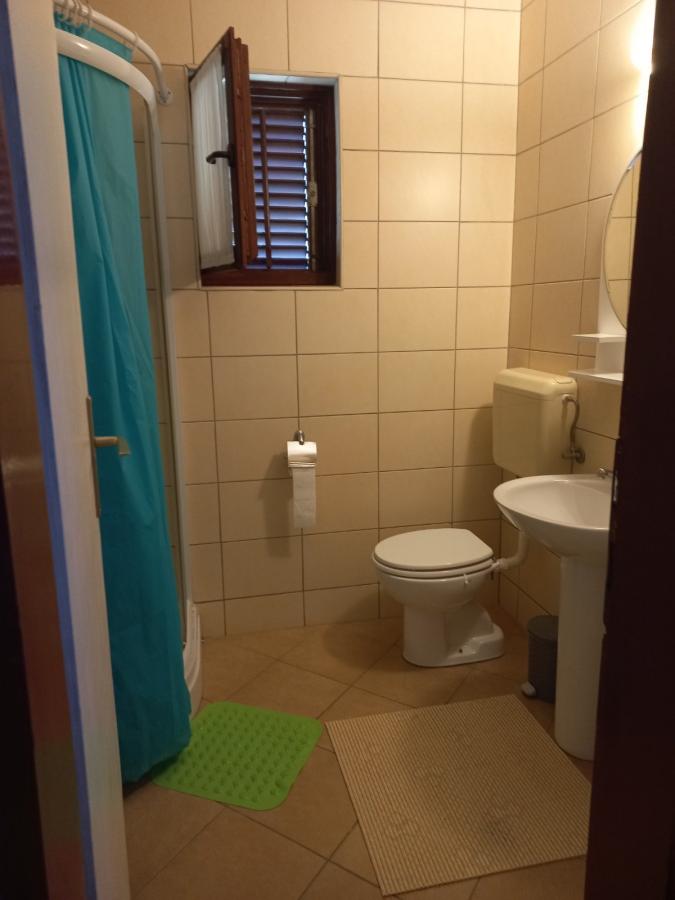 For Sale House of 116m2 near the sea in Tivat, Bjelila 8