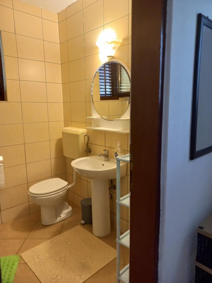 For Sale House of 116m2 near the sea in Tivat, Bjelila 10