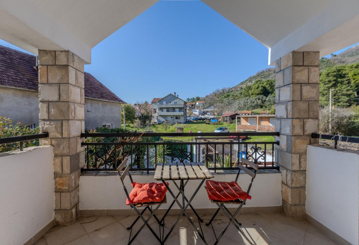SOLD ! Luxury Family Home for Sale 26