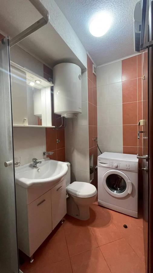 Modern One-Bedroom Apartment in a Quiet Budva Neighborhood 13