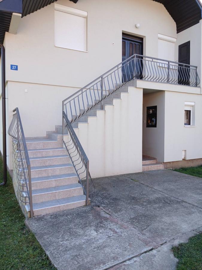 Kuća u Mojkovac, 180m² 2