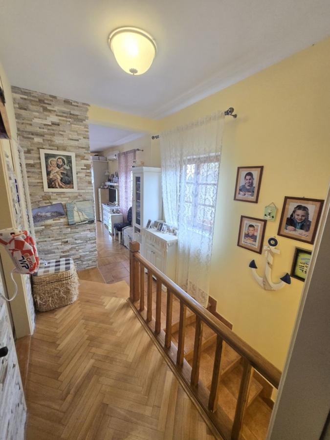 Kuća u Herceg Novom, 250m² 11
