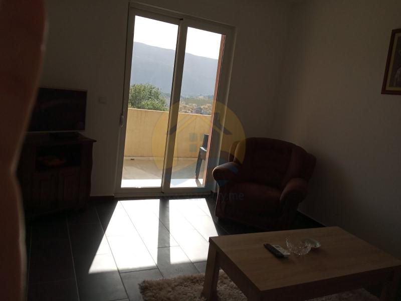 Dvosoban stan u Herceg Novom, 52m² 11