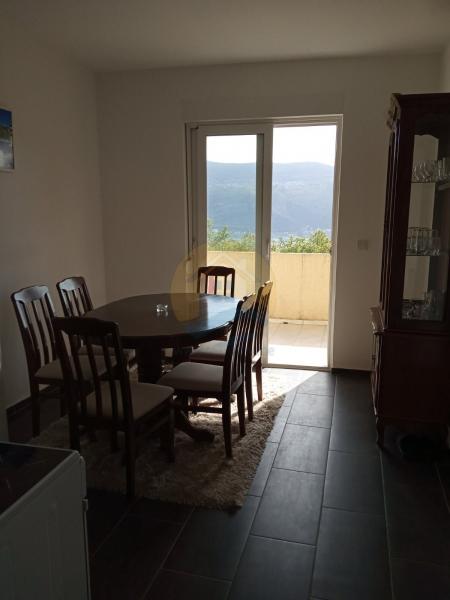 Dvosoban stan u Herceg Novom, 52m² 6
