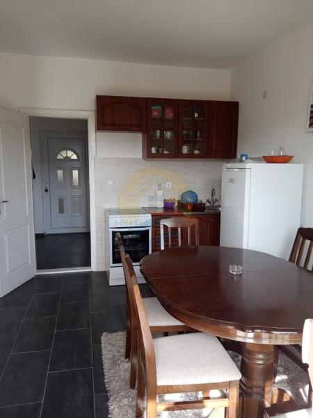 Dvosoban stan u Herceg Novom, 52m² 7