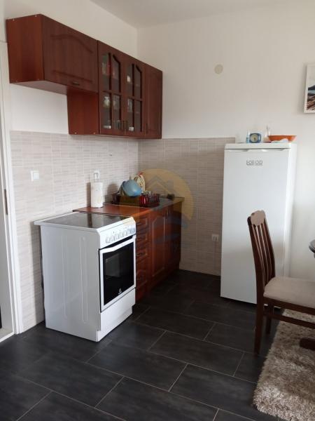 Dvosoban stan u Herceg Novom, 52m² 8
