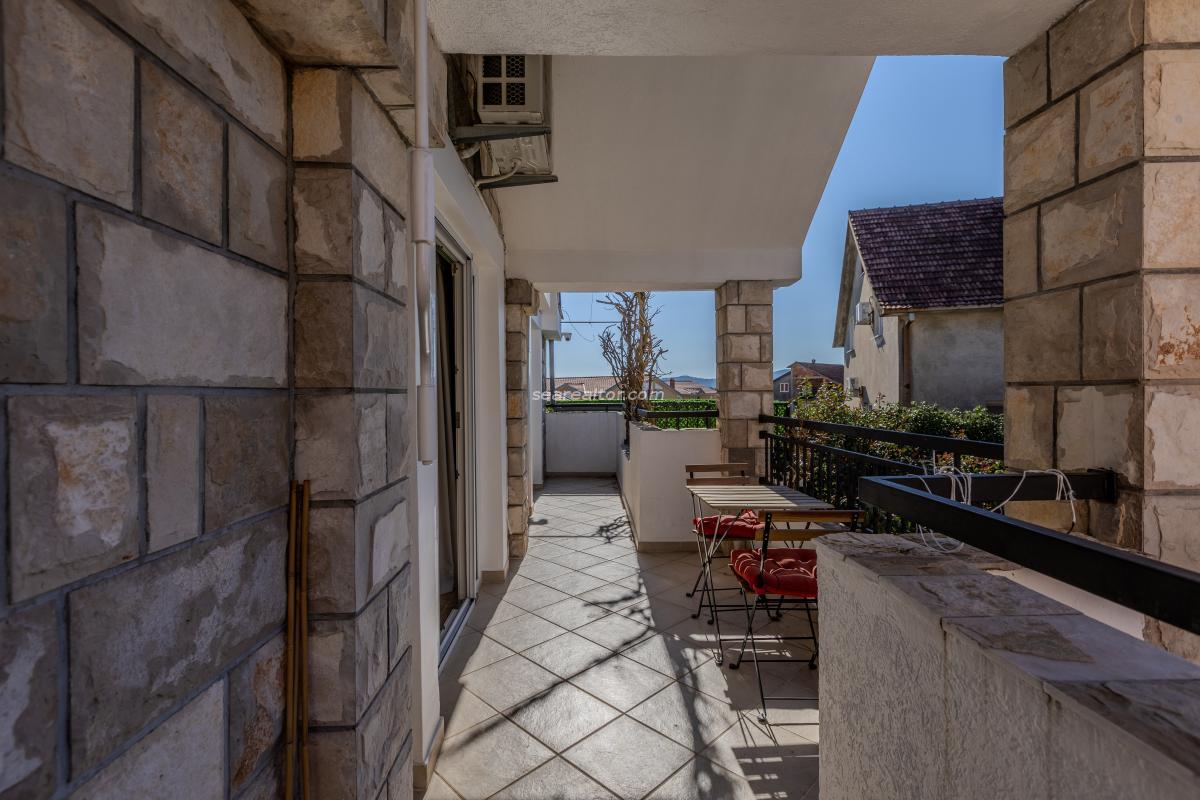 Zu verkaufen: Luxusvilla mit privatem Pool in Dumidran, Tivat 13