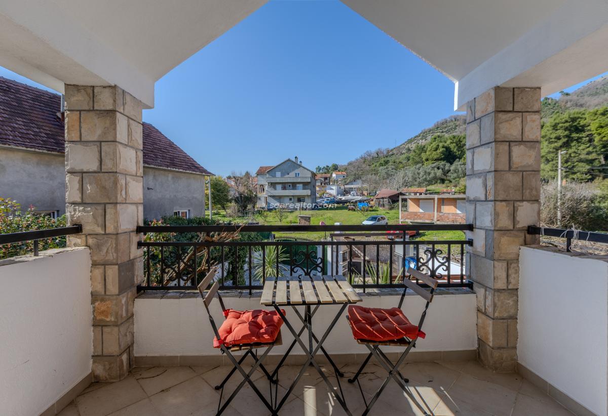 Zu verkaufen: Luxusvilla mit privatem Pool in Dumidran, Tivat 10