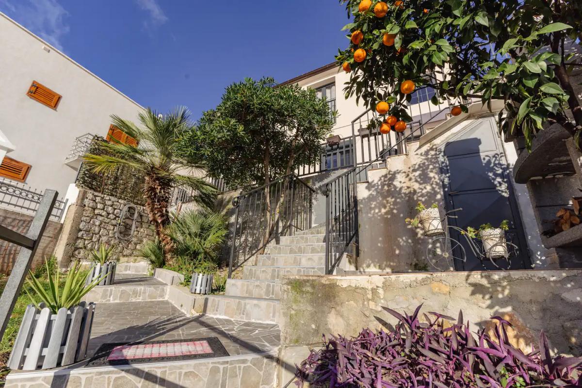Kuća u Tivtu, 70m²