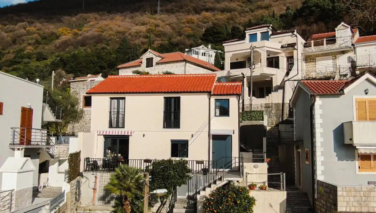 Kuća u Tivtu, 70m² 16