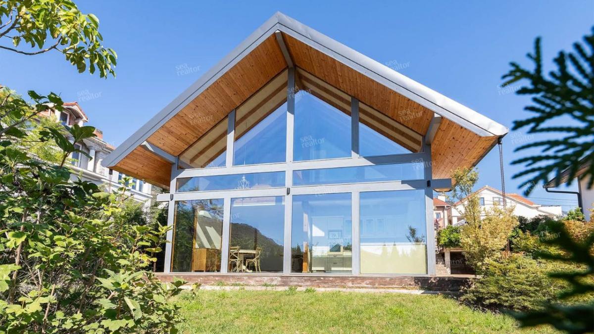 Spacious house with 3 bedrooms and panoramic sea view – Tivat 3