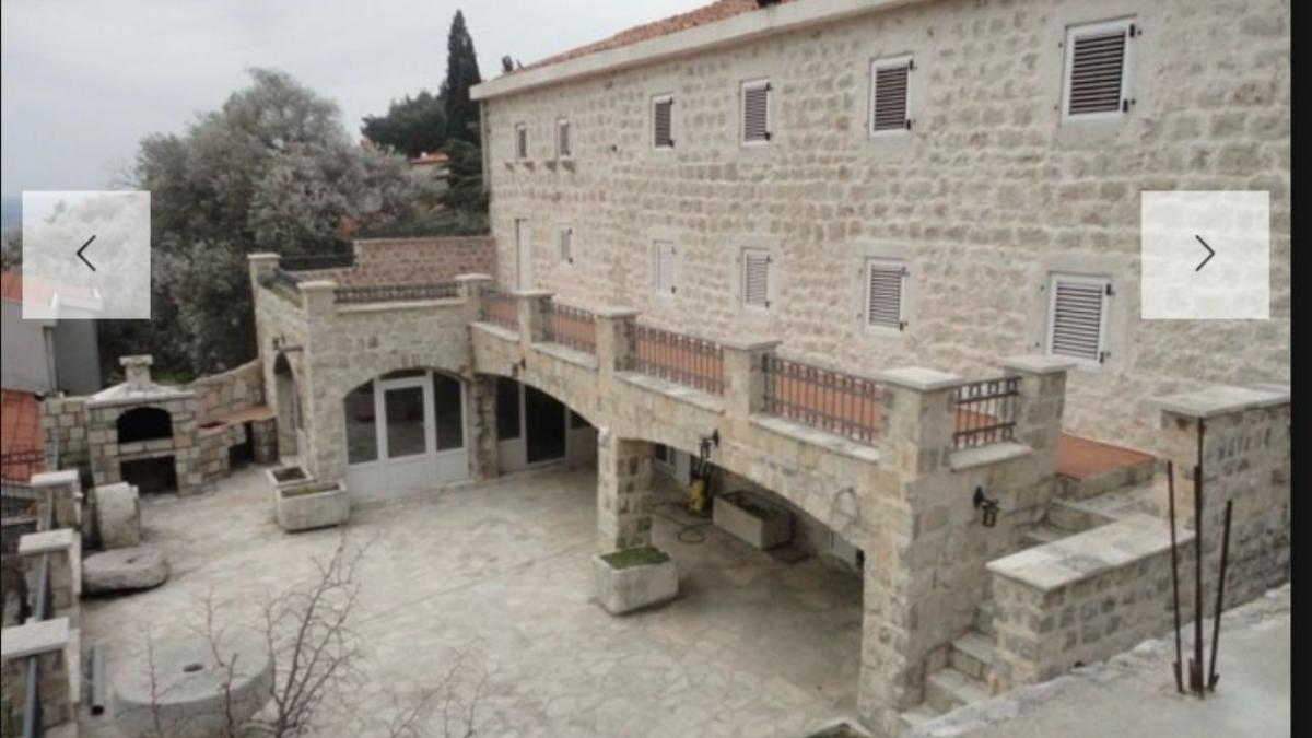 Kuća u Budvi, 243m² 3