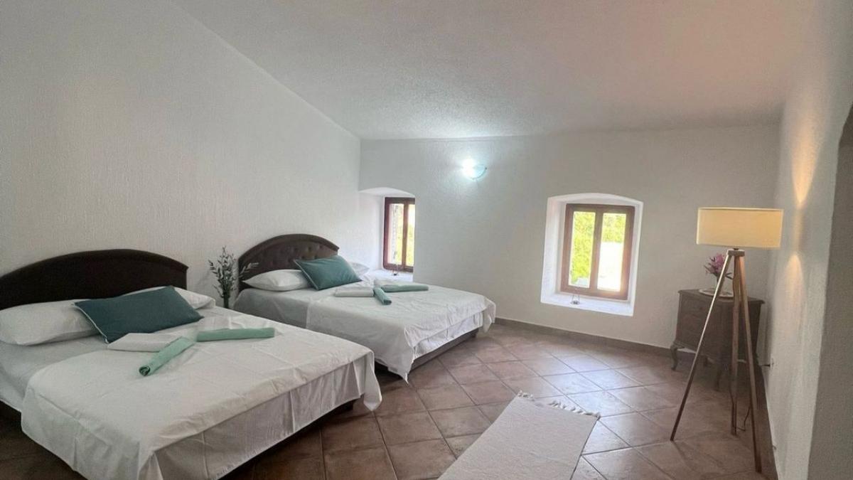Kuća u Budvi, 243m² 9