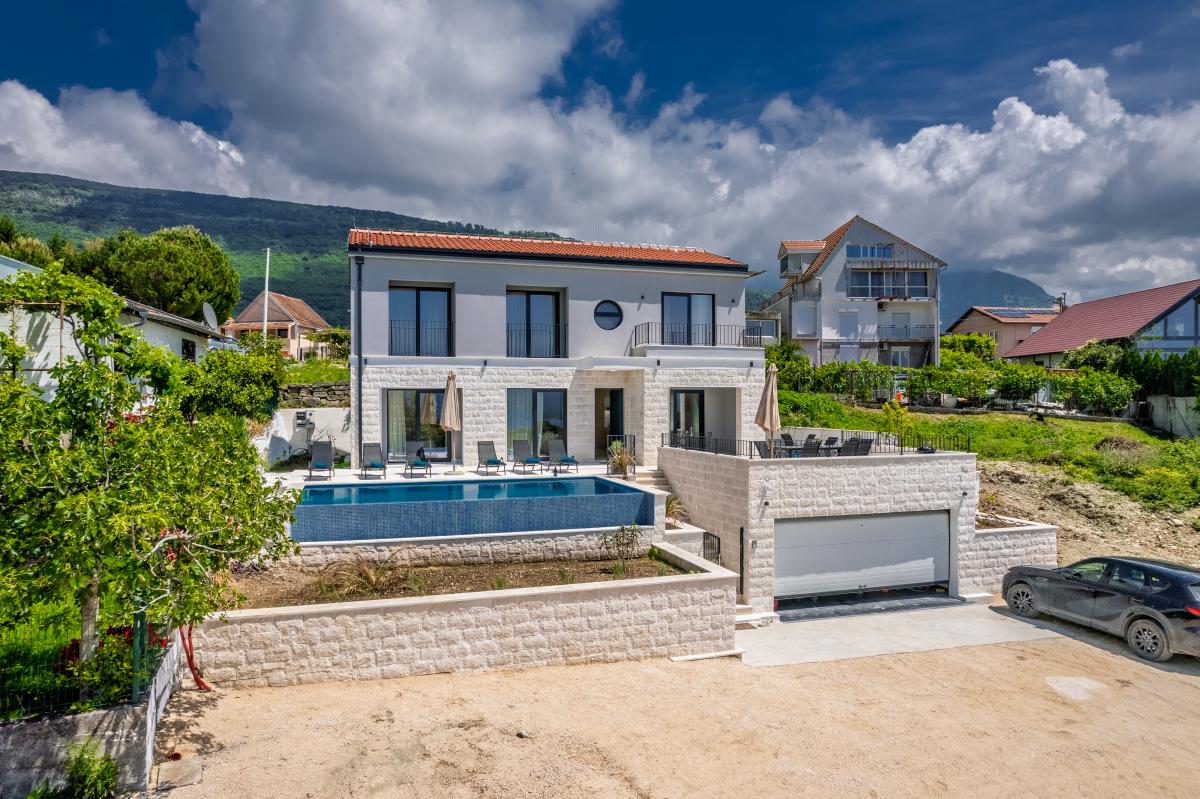 Luksuzna vila sa bazenom i pogledom na more, Tivat 2