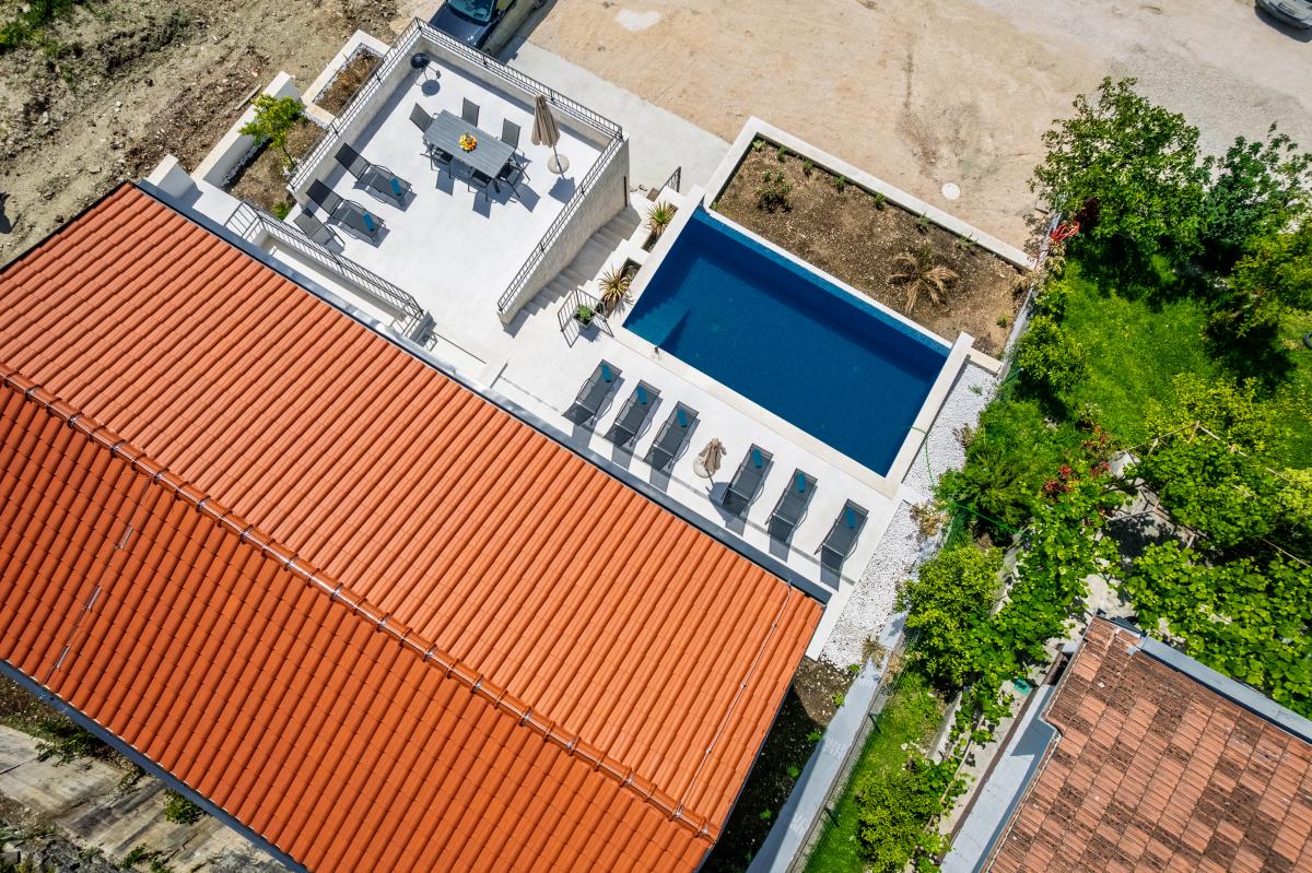 Luksuzna vila sa bazenom i pogledom na more, Tivat 5