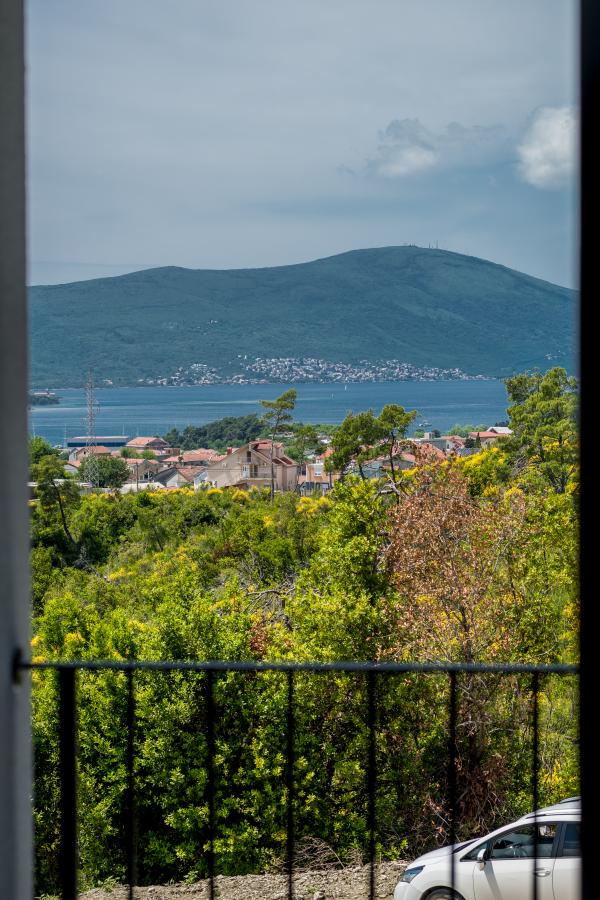 Luksuzna vila sa bazenom i pogledom na more, Tivat 66