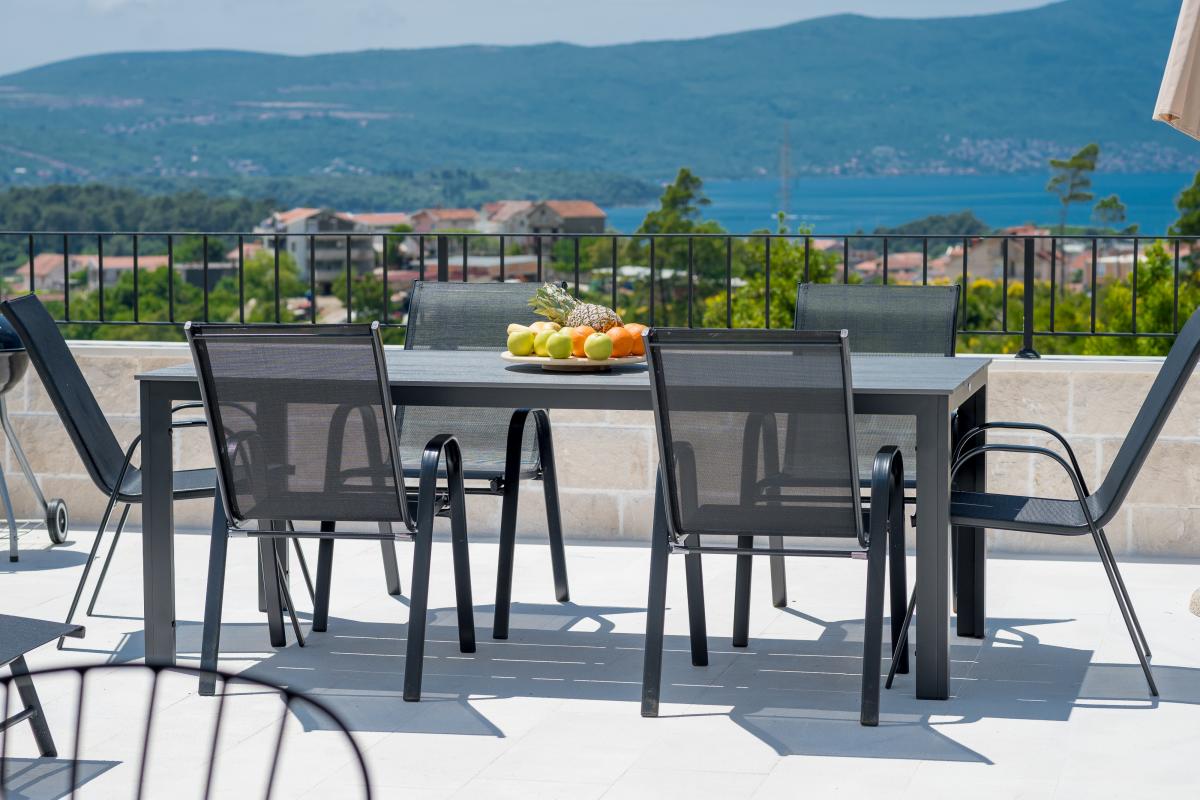 Luksuzna vila sa bazenom i pogledom na more, Tivat 75