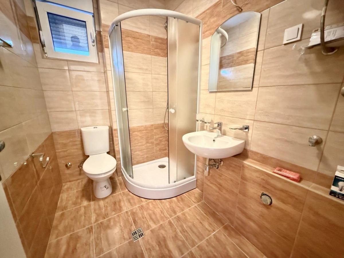 One-Bedroom Apartment in a New Building in Budva, Near the City Center – Large Terrace, New Construction 5