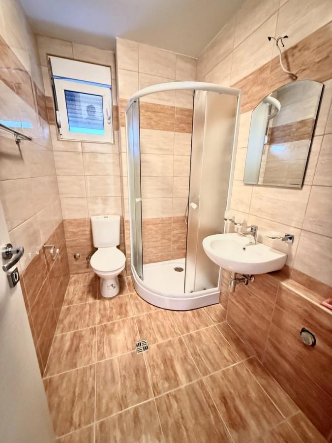 One-Bedroom Apartment in a New Building in Budva, Near the City Center – Large Terrace, New Construction 6