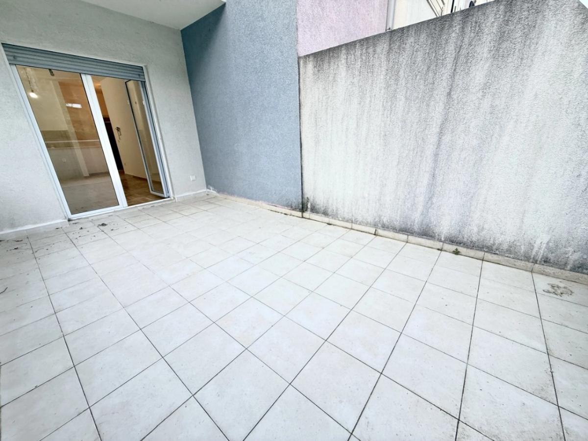 One-Bedroom Apartment in a New Building in Budva, Near the City Center – Large Terrace, New Construction 9