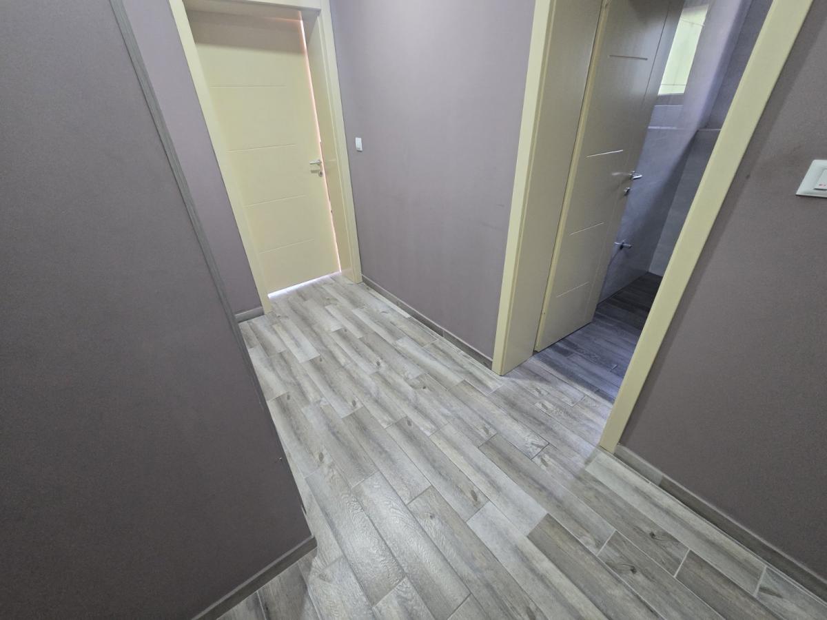 For sale, luxuriously furnished one-room apartment in Herceg Novi (Topla) 7